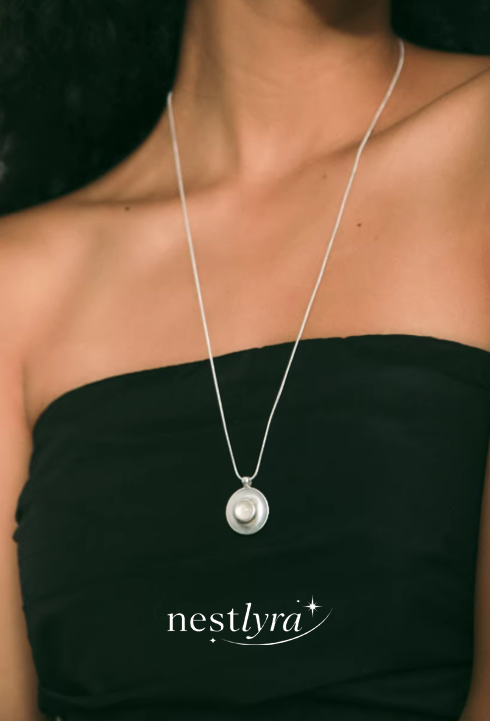 Retro Ivory Aura Sweater Chain Necklace