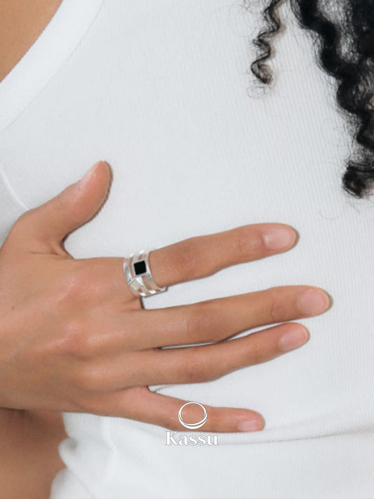 Ivory Shell & Onyx Open Band Ring