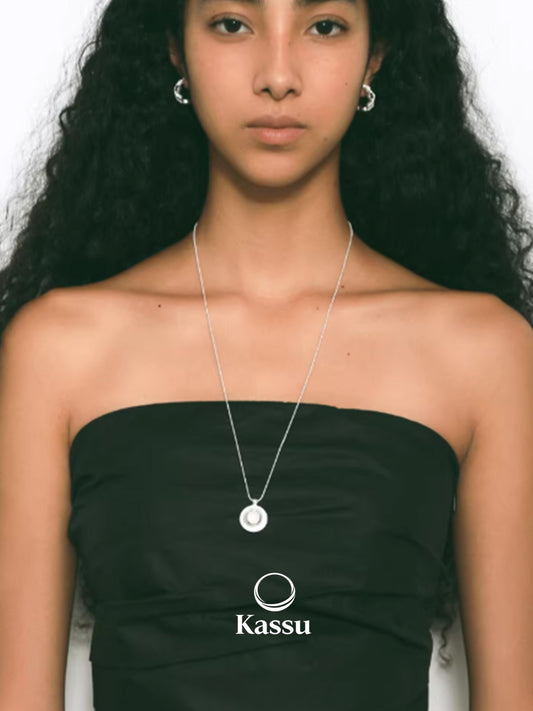 Retro Ivory Aura Sweater Chain Necklace