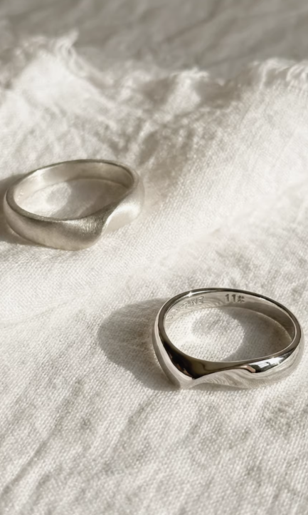 Mobius Twist Vintage Ring