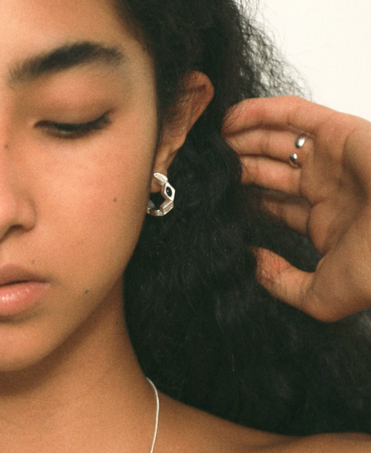 Heritage Dual Gem Shell & Onyx Earrings