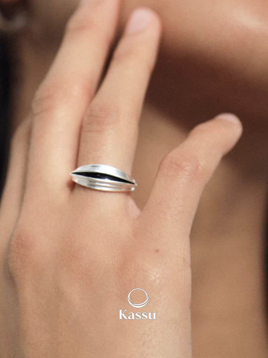 Avant-Garde Stripe Diamond Open Ring